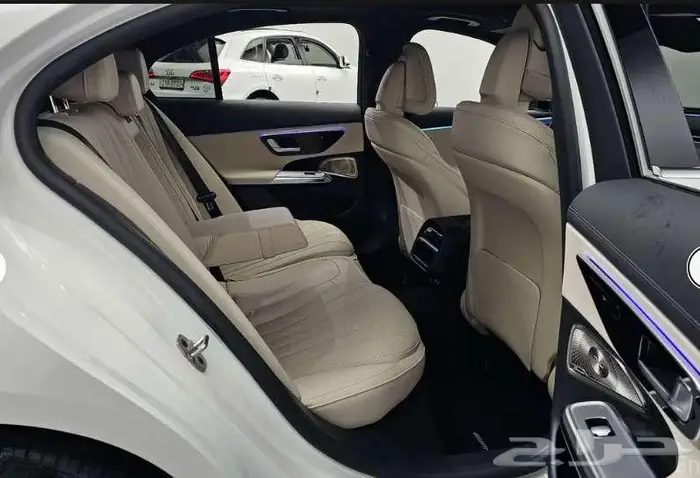 مرسيدس E300 2025 معرض الميموني للاستيراد 7