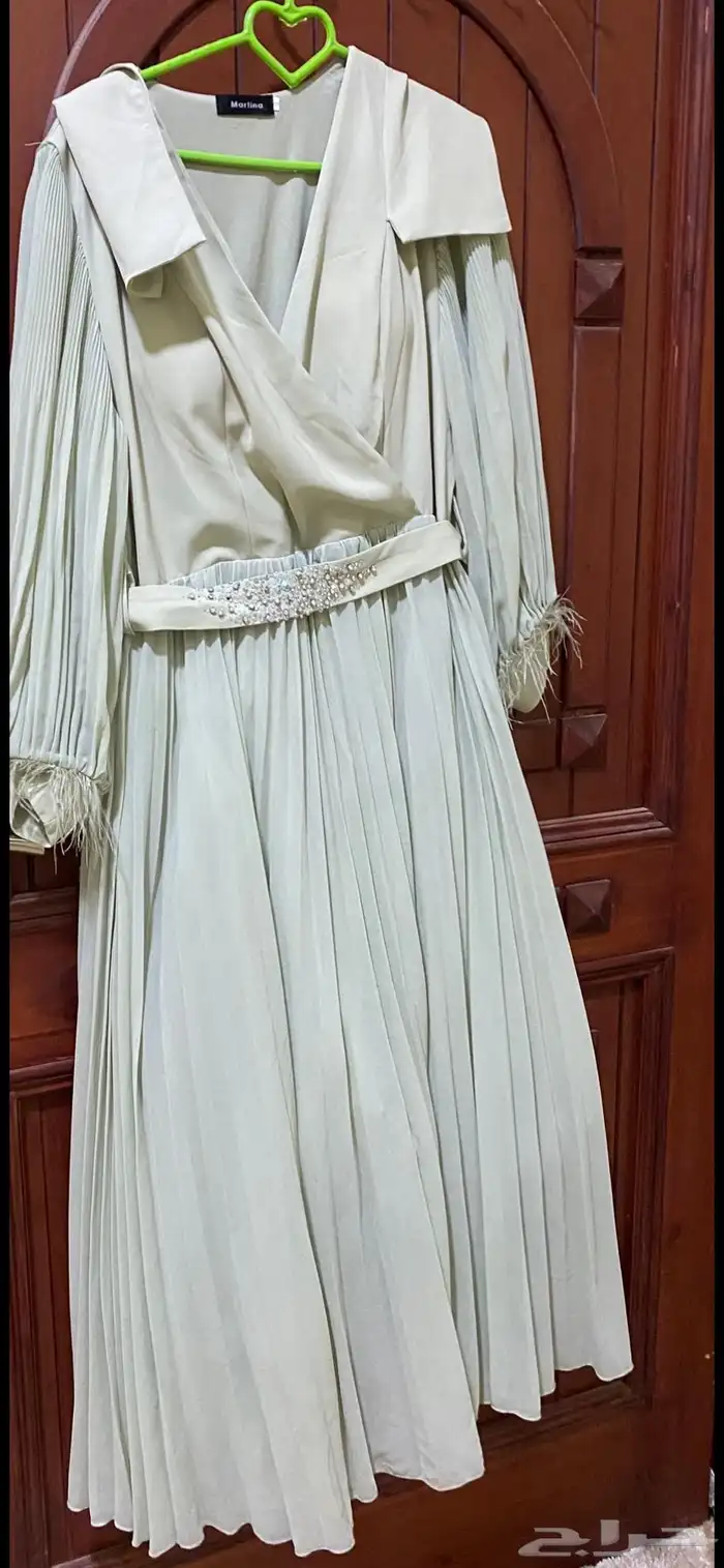 فساتين للبيع شبه جديد الاستخدام قليل سعر الواحد 150 2