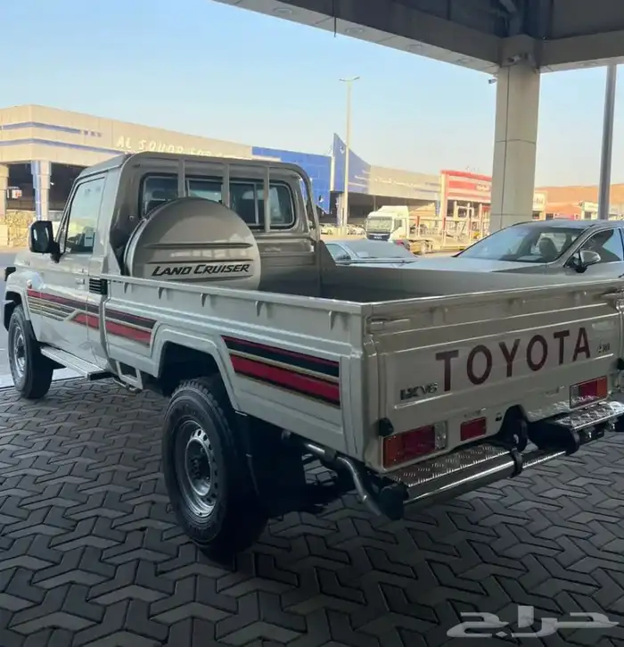 تويوتا شاص 2025 بنزين فل سلق بريمي 4