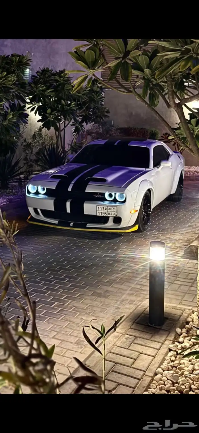 تشالنجر SRT 6.4 2