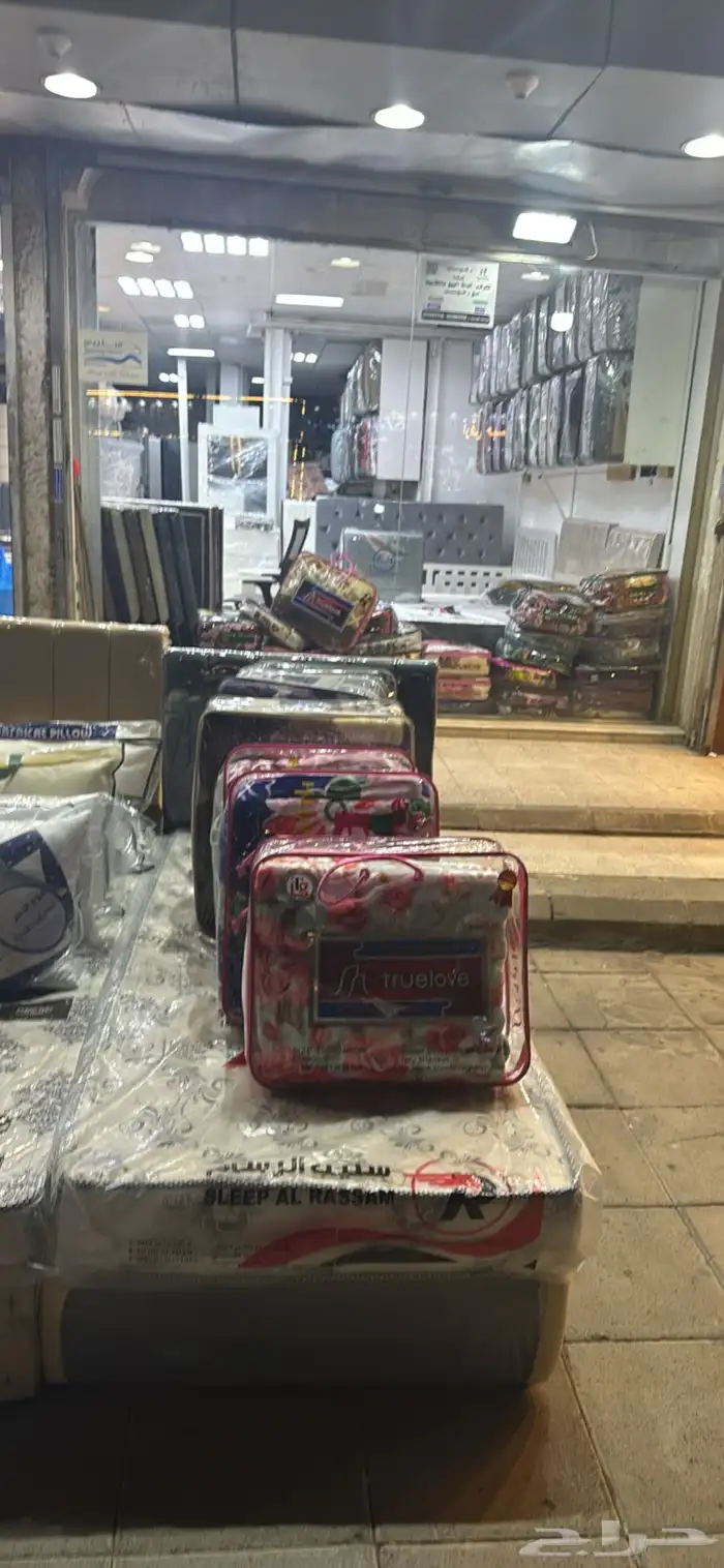 غرفة نوم كاملة  أثاث منزلي  سرير ودولاب وبطانيات 1