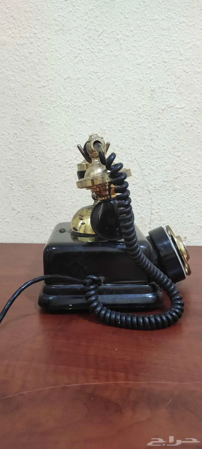 هاتف قديم جدا طراز فيكتوري 4