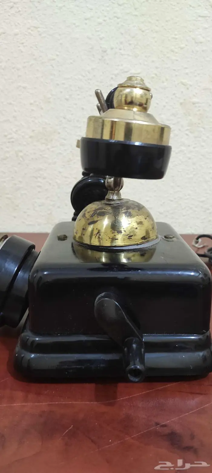 هاتف قديم جدا طراز فيكتوري 2