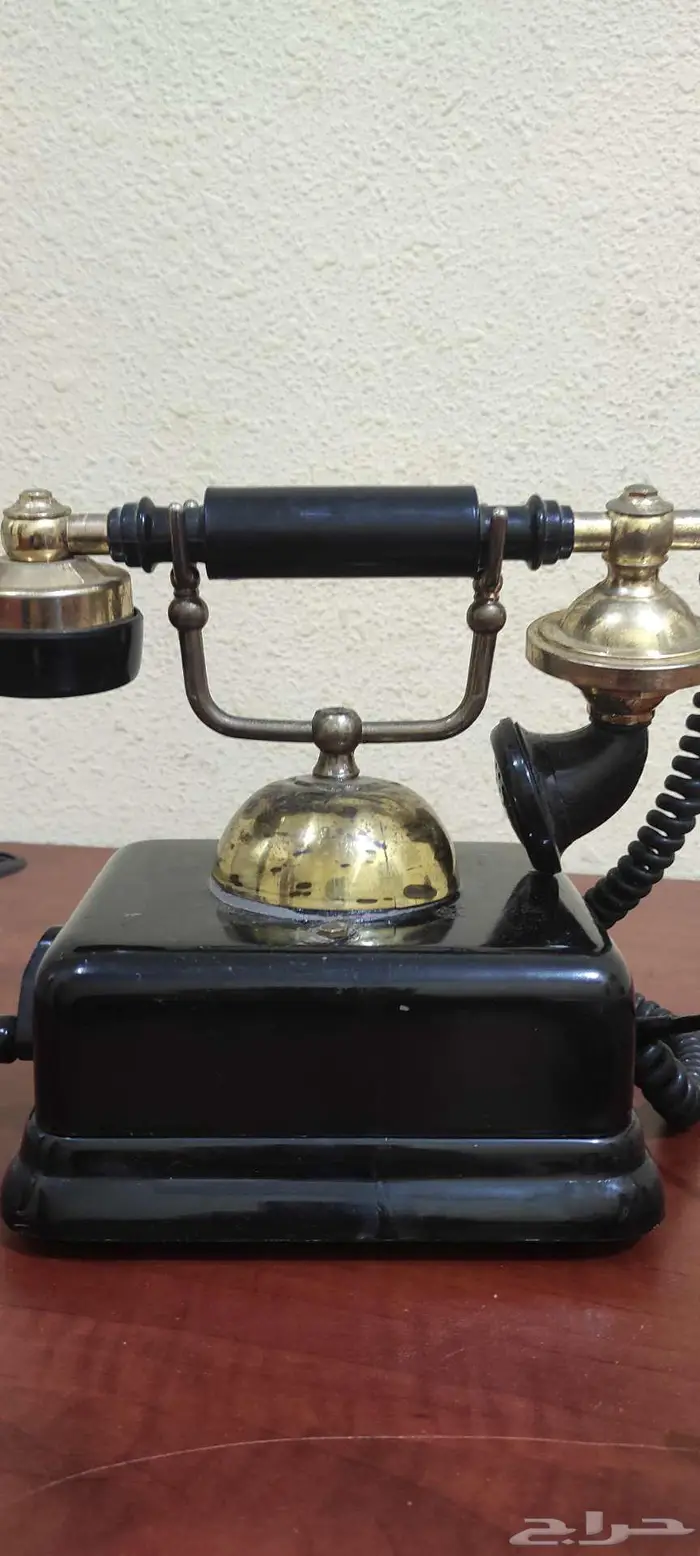 هاتف قديم جدا طراز فيكتوري 3