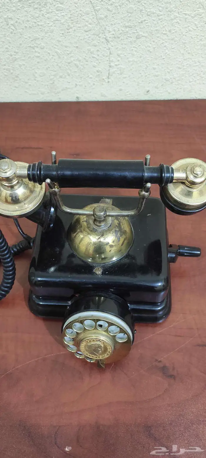 هاتف قديم جدا طراز فيكتوري 7