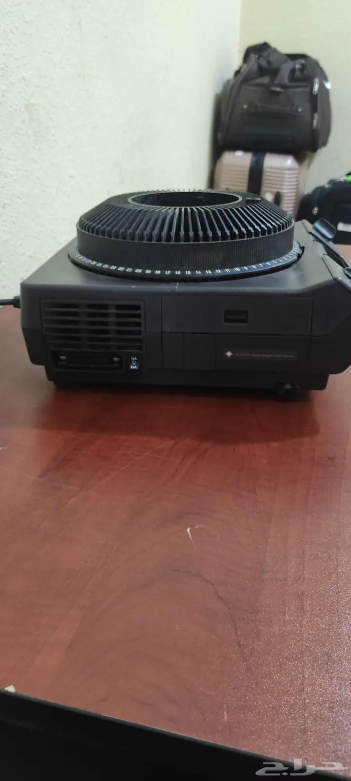 جهاز بروجكتر كوداك كتالايت 2000 قديم جدا يستحق الاقتناء 2