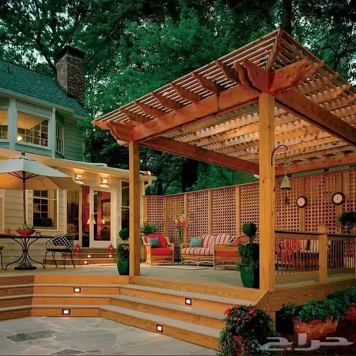 مظلات وجلسات خشبية 0