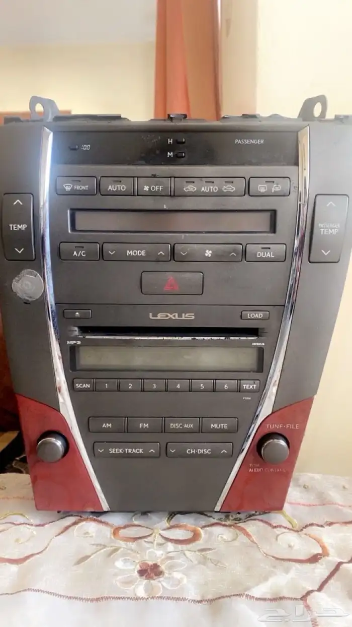 مسجل لكزس على السوم 0