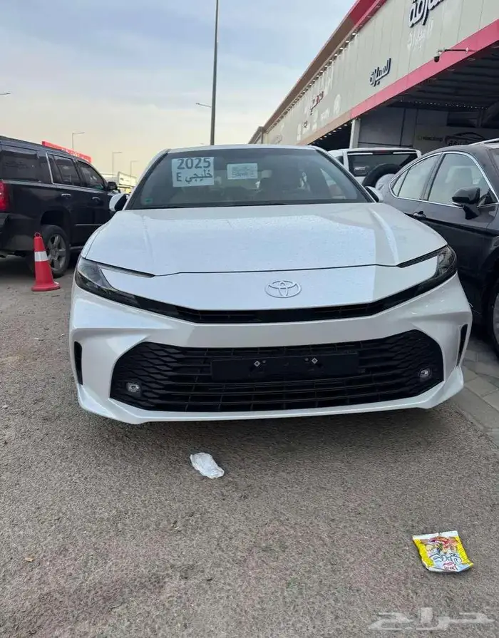 تويوتا كامري E خليجي 2025 اصفار 8