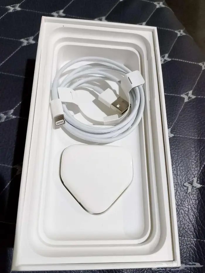 للبيع اَيفون 11 - GB 128 GB 4