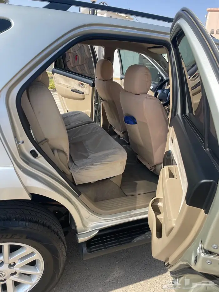 2014 TOYOTA FORTUNER 4x4 Manual Transmission Full Option 15