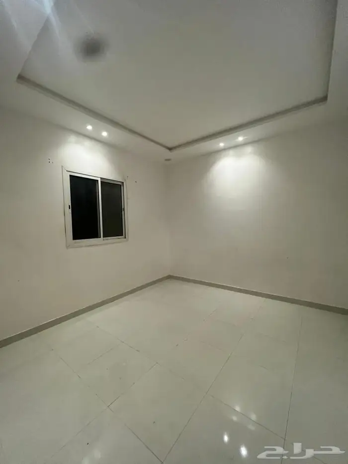 للايجار شقة شهري في الرمال 6