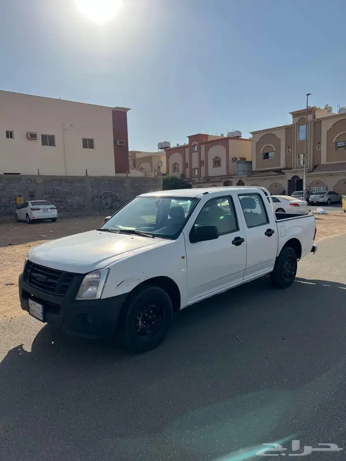 ايسوزو ديماكس 2010 2