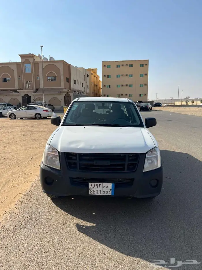 ايسوزو ديماكس 2010 3