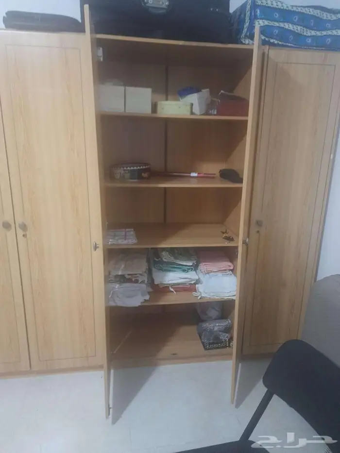 للبيع دولاب خزانة ملابس كبيرة   مكة 2