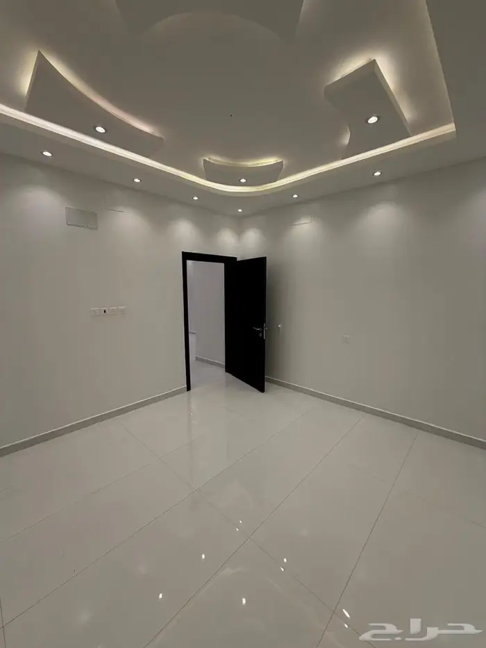 شقة فاخرة بالمحالة 9