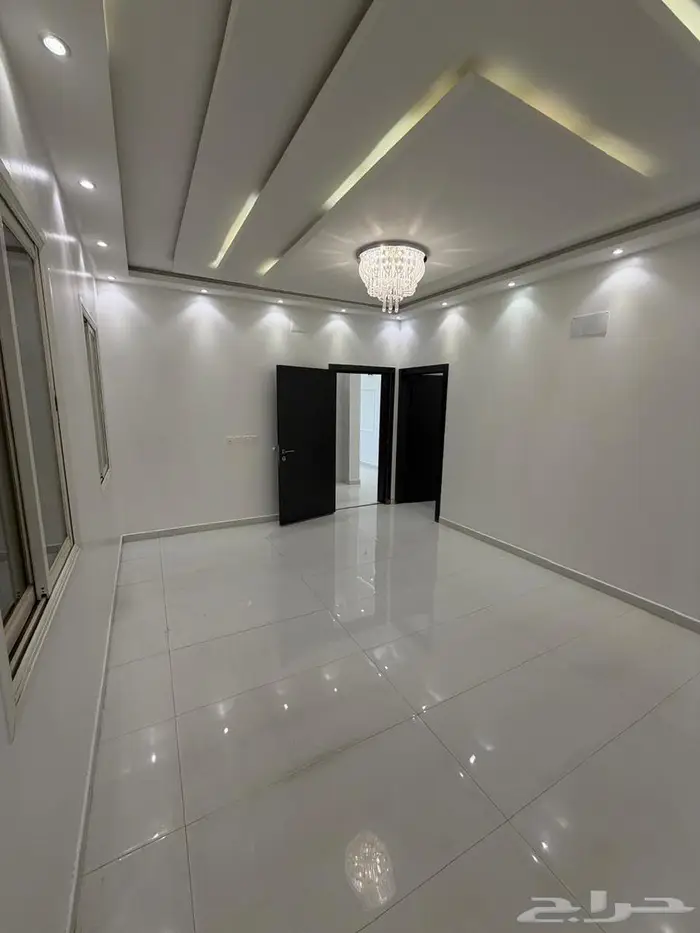 شقة فاخرة بالمحالة 12