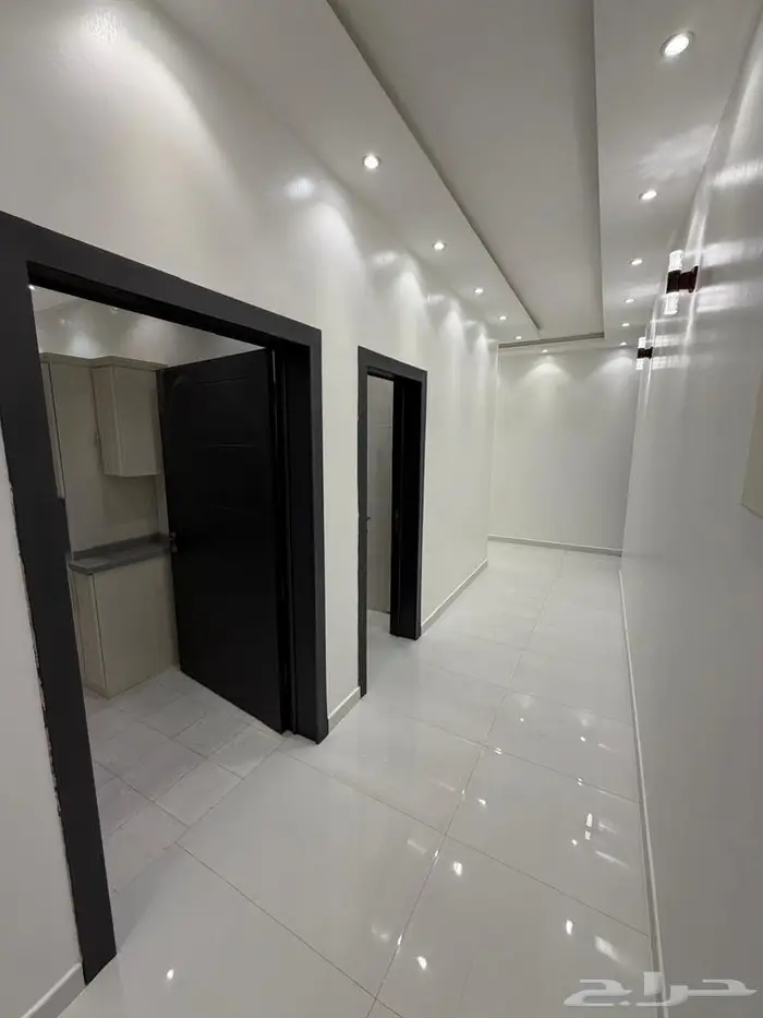 شقة فاخرة بالمحالة 16
