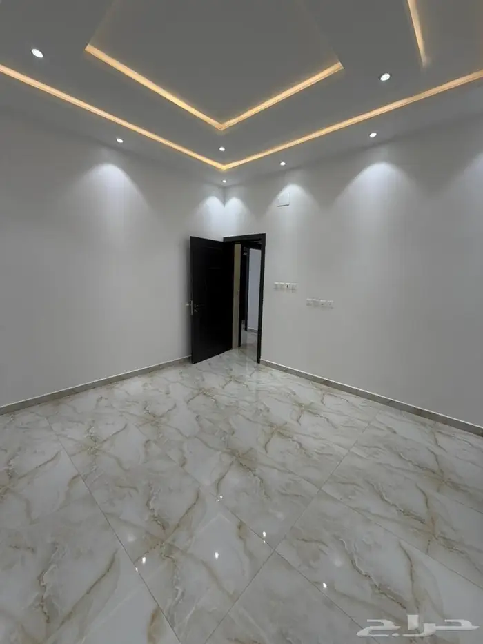 شقة فاخرة بالمحالة 25