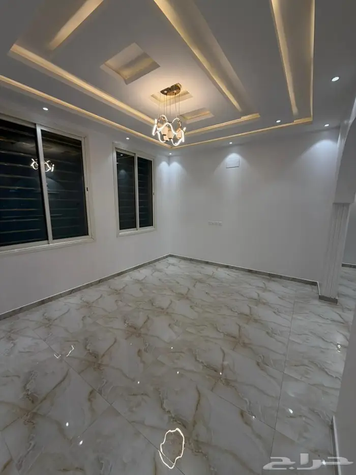 شقة فاخرة بالمحالة 28