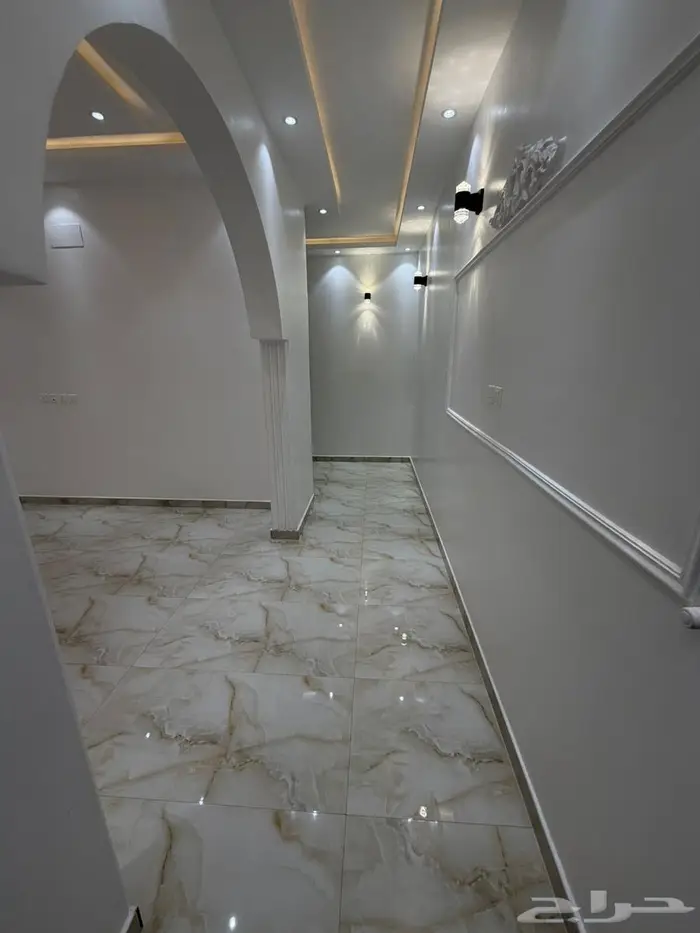 شقة فاخرة بالمحالة 23