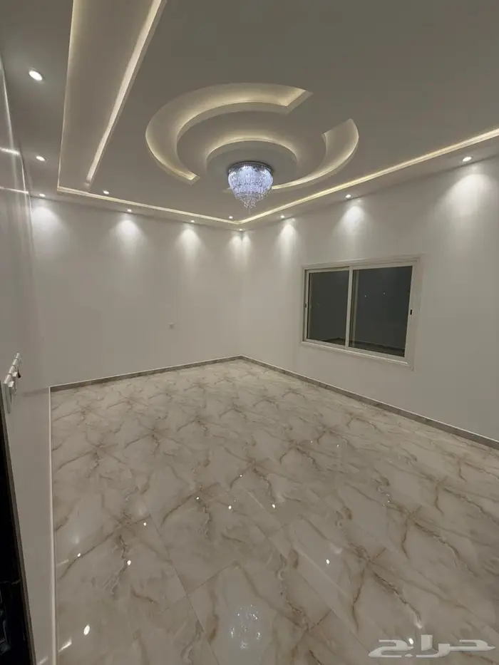 شقة فاخرة بالمحالة 24