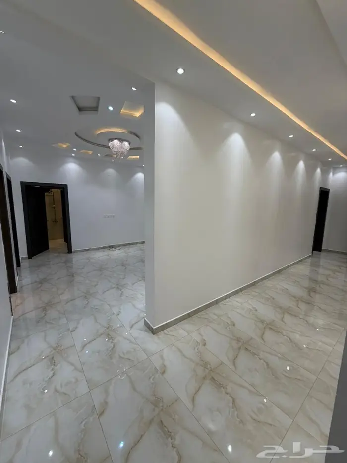 شقة فاخرة بالمحالة 22