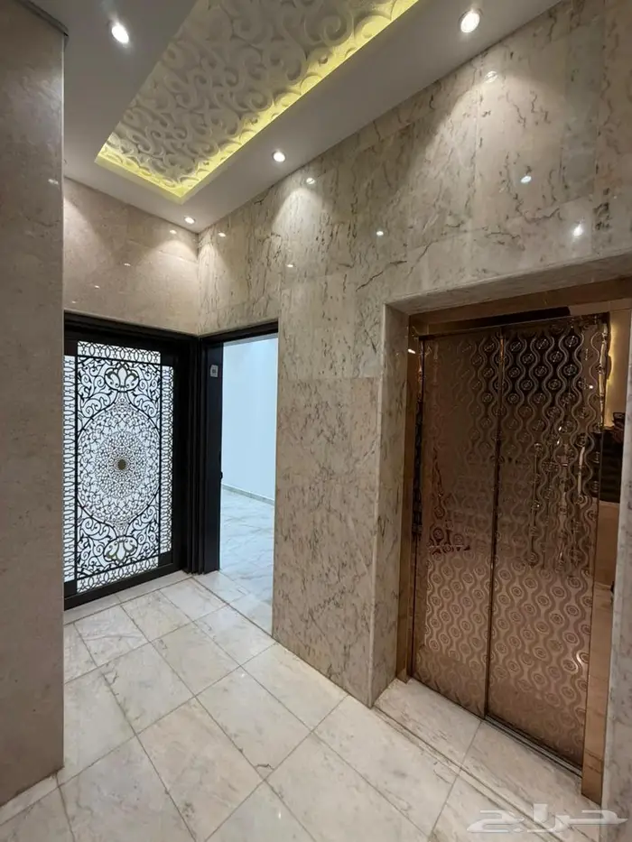 شقة فاخرة بالمحالة 21