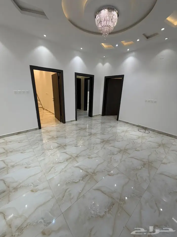 شقة فاخرة بالمحالة 27