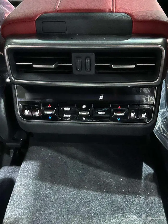 لكزس اف سبورت 2025 سعودي 4