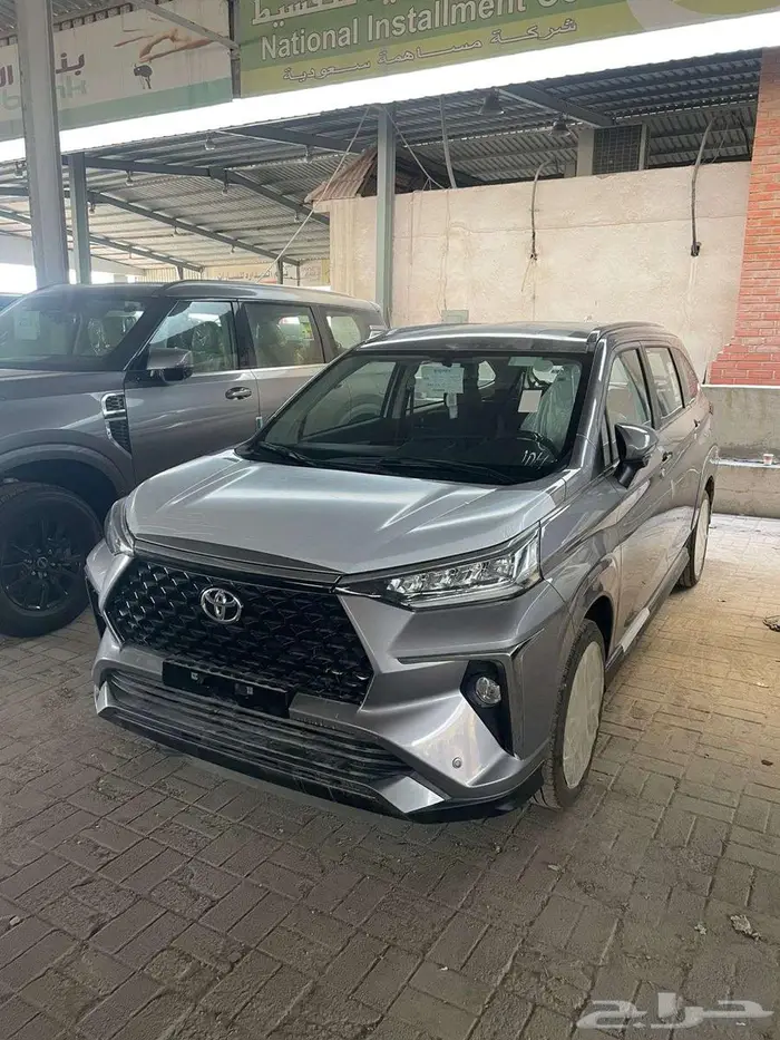 تويوتا فيلوز GLX بنزين 2025 1