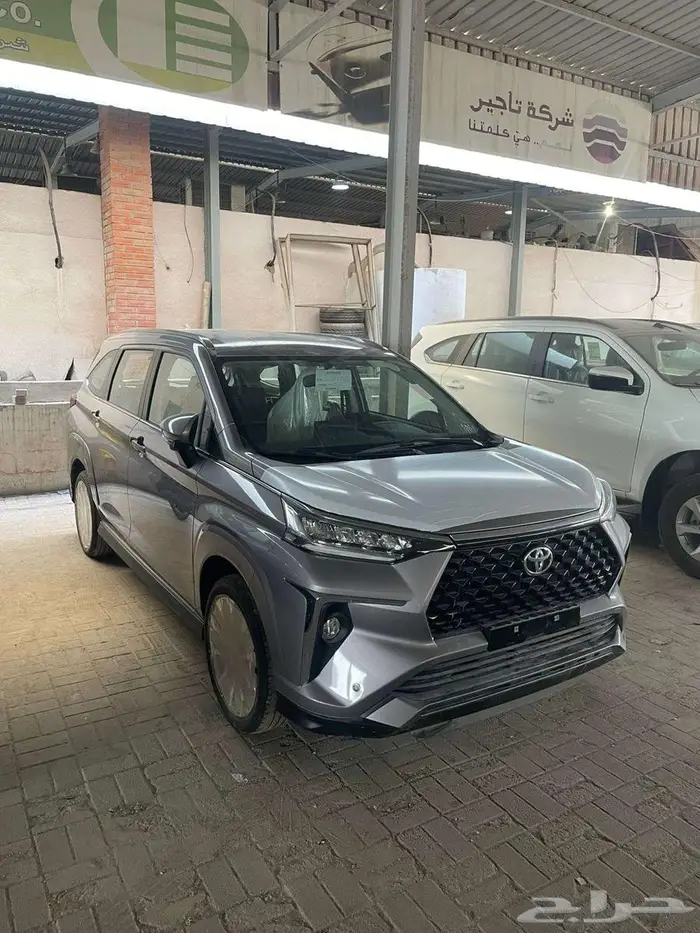 تويوتا فيلوز GLX بنزين 2025 2