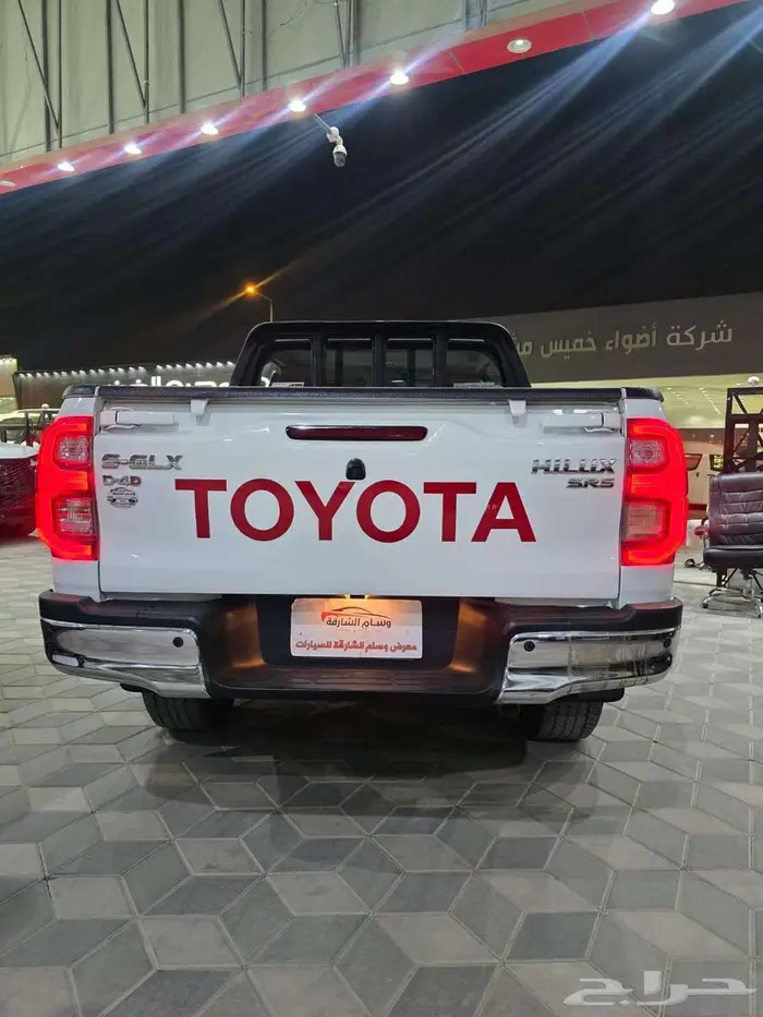 هايلوكس 2024 فل كامل ديزل اوتوماتيك 2.8 5