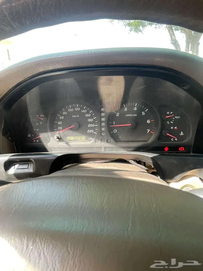 لاندكروزر 2000 VXR مفحوص مجدد 4