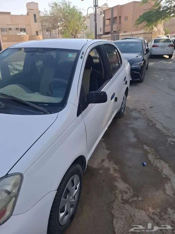 تايوتا ايكو 2003 7