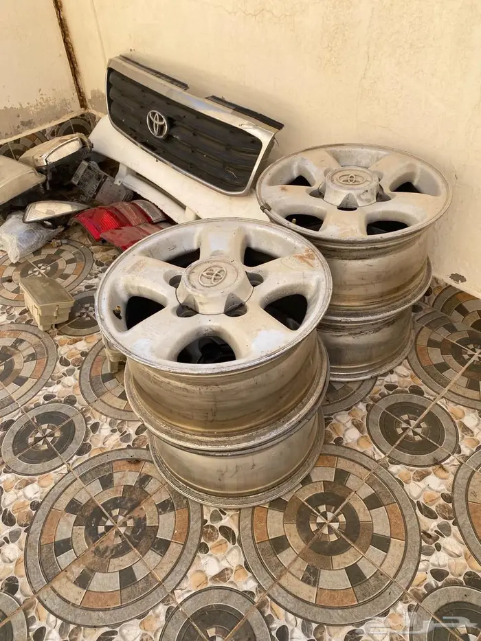 قطع غيار لاندكروزر 98 2007 3