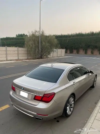بي ام دبليو 740LI 2015 index