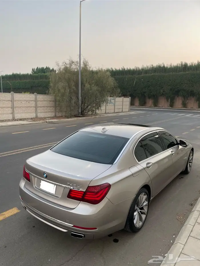 بي ام دبليو 740LI 2015 7