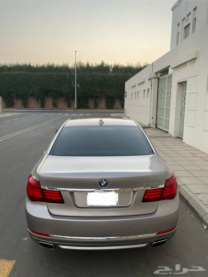 بي ام دبليو 740LI 2015 8