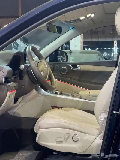 جينيسس GV80 بلاتينيوم 2023 الناغي index