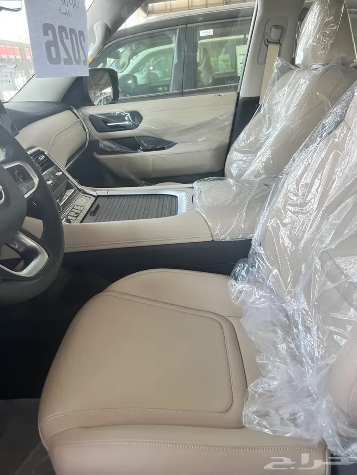 تويوتا افالون تورينج موديل 2022 لدى ابن ذياب للسيارات 4