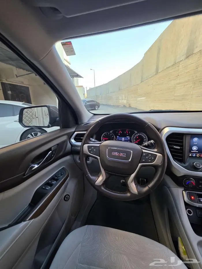 GMC اكاديا فل 16