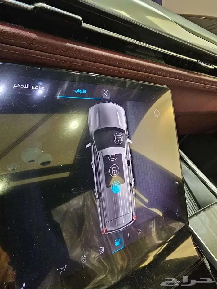 كاديلاك سكاليد 2025 اعلى فئة جديد 19
