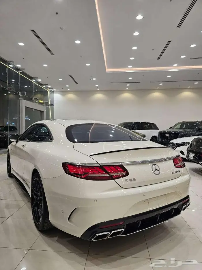 مرسيدس S63 كوب 2019 شبه جديد 14