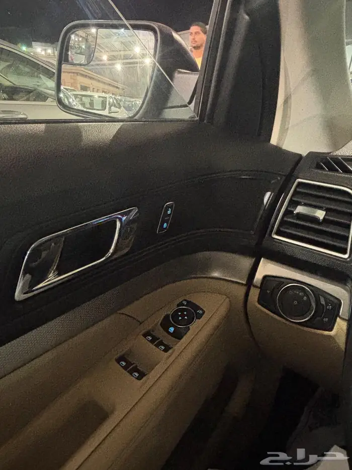 فورد اكسبلورر موديل 2017 اللون فضي سعودي بدون دبل 9