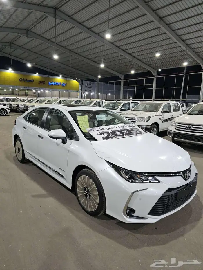 كورلا فتحه لون رصاصي موديل 2025 3