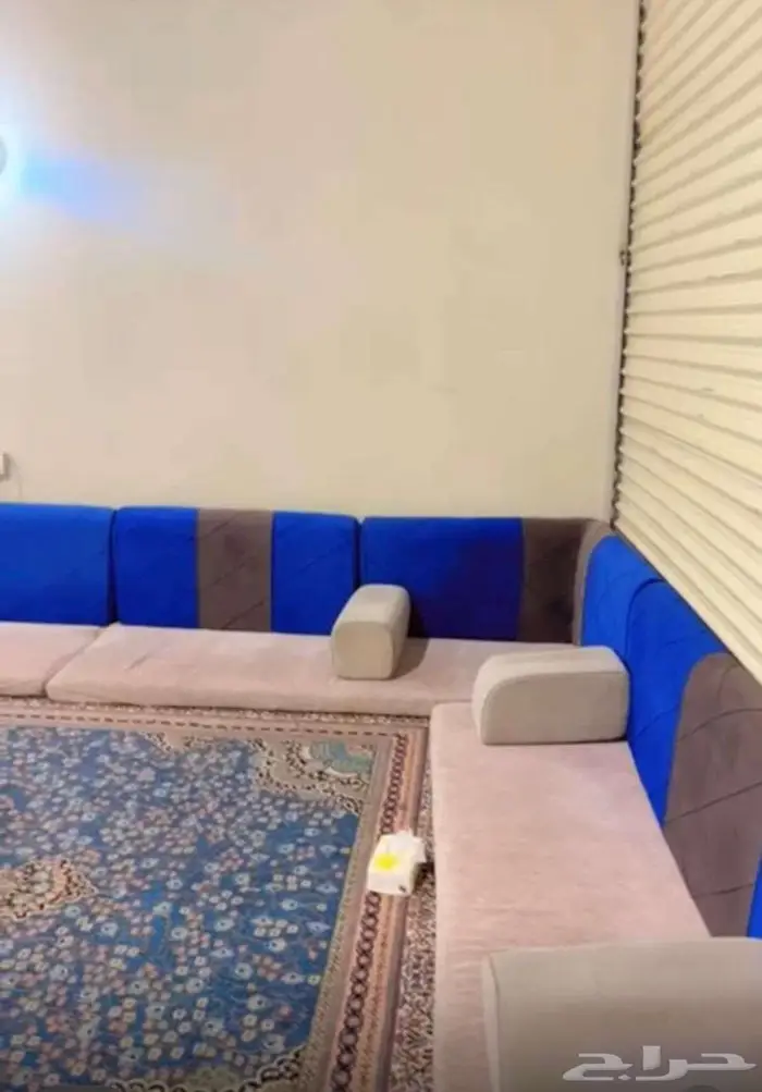 جلسة ارضية 0