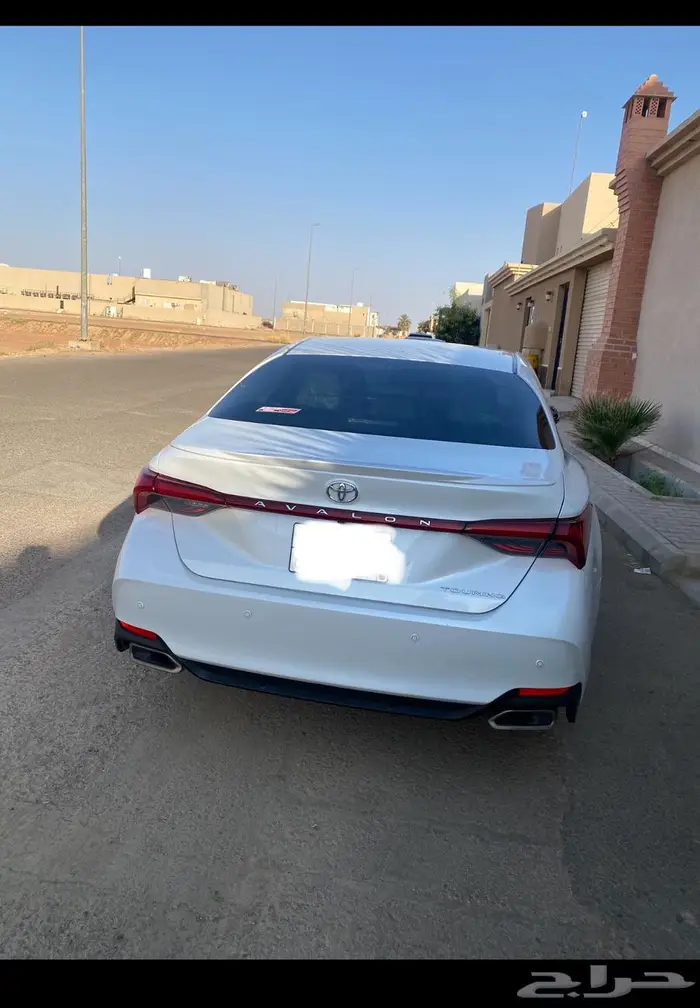 تويوتا افالون 2022 1