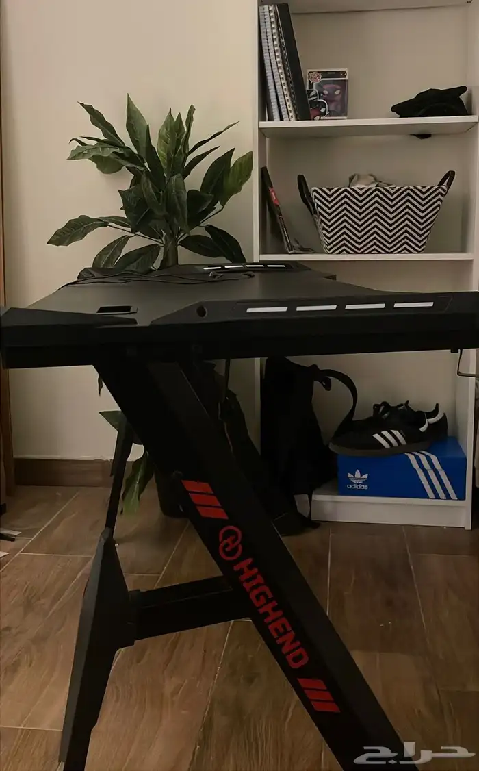 طاولة قيمنق 0