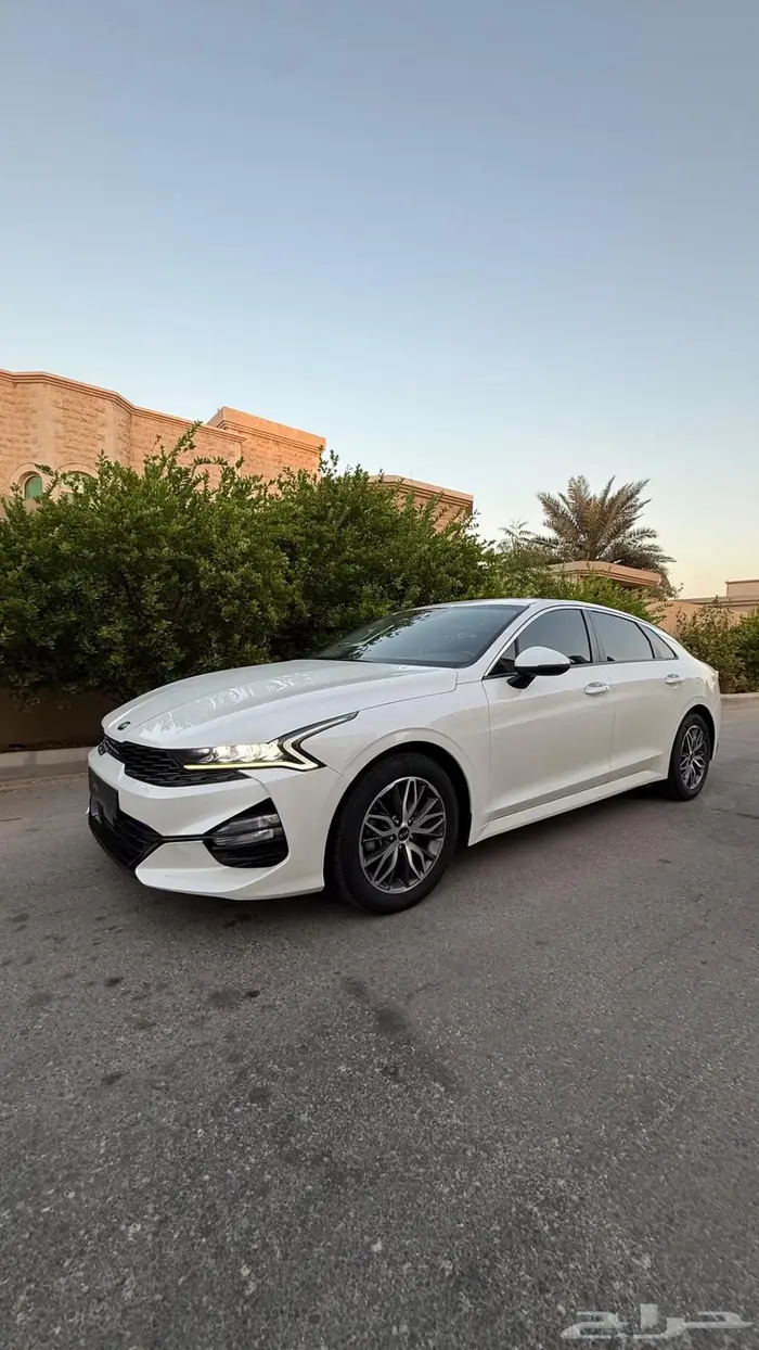 كيا k5 موديل 2021 ممشى قليل 16